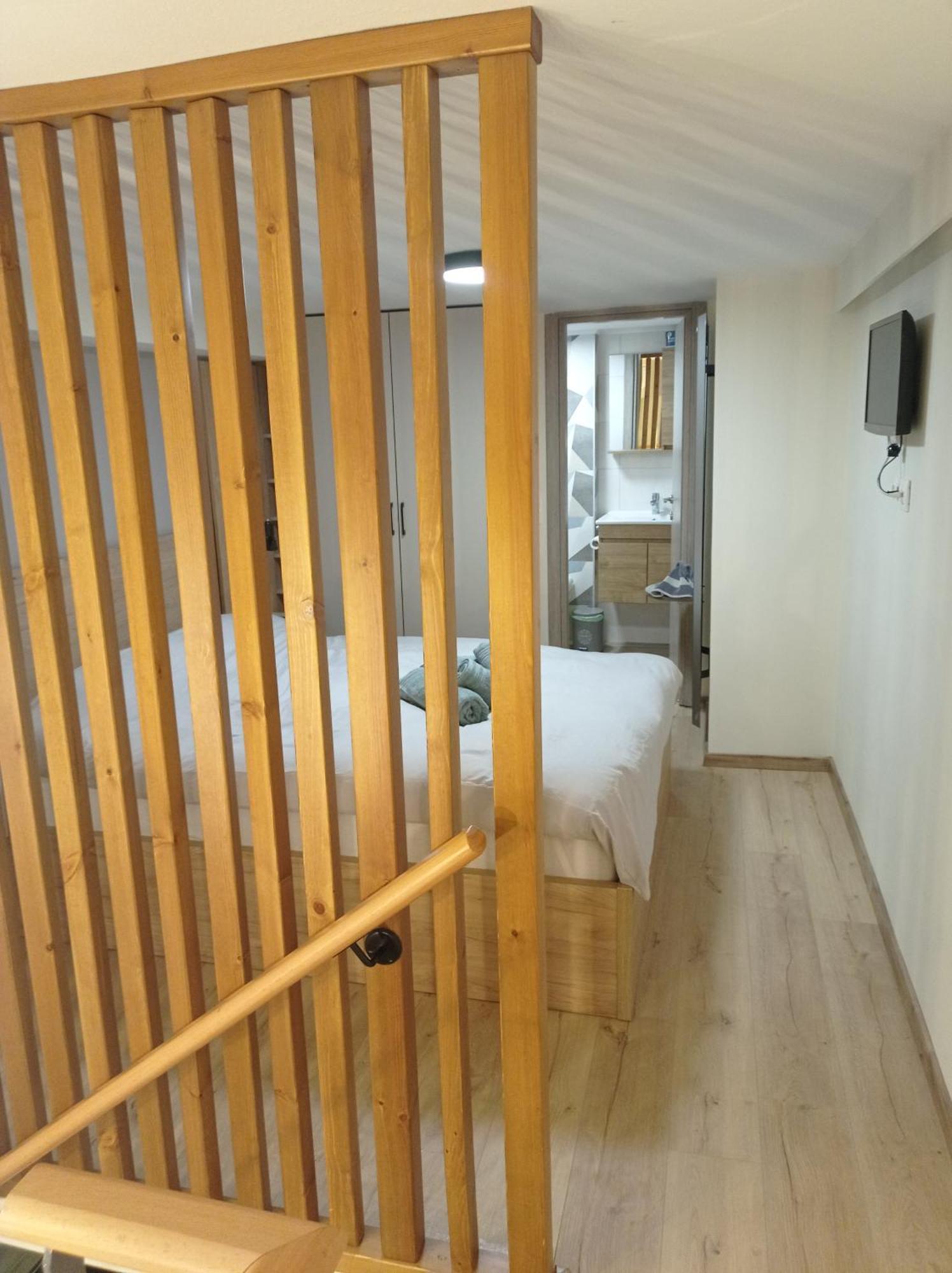 Minimal Two-Floor Apartment Thessaloniki Exterior foto